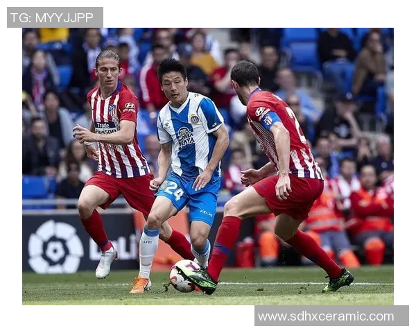 南京足球队在世界杯预选赛中以81分高居积分榜首位展现强劲实力 南京足球队在世界杯预选赛中以81分高居积分榜首位展现强劲实力