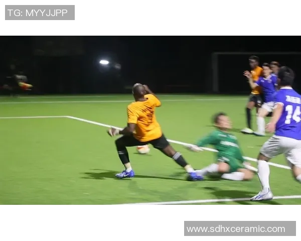 足球明星太太热情看球视频分享精彩瞬间引发网友热议 足球明星太太热情看球视频分享精彩瞬间引发网友热议