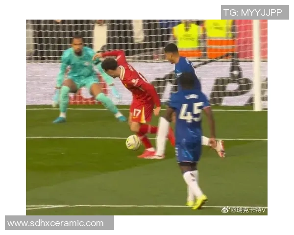 足球明星点球大赛精彩对决谁能成为点球王者的传奇时刻 足球明星点球大赛精彩对决谁能成为点球王者的传奇时刻